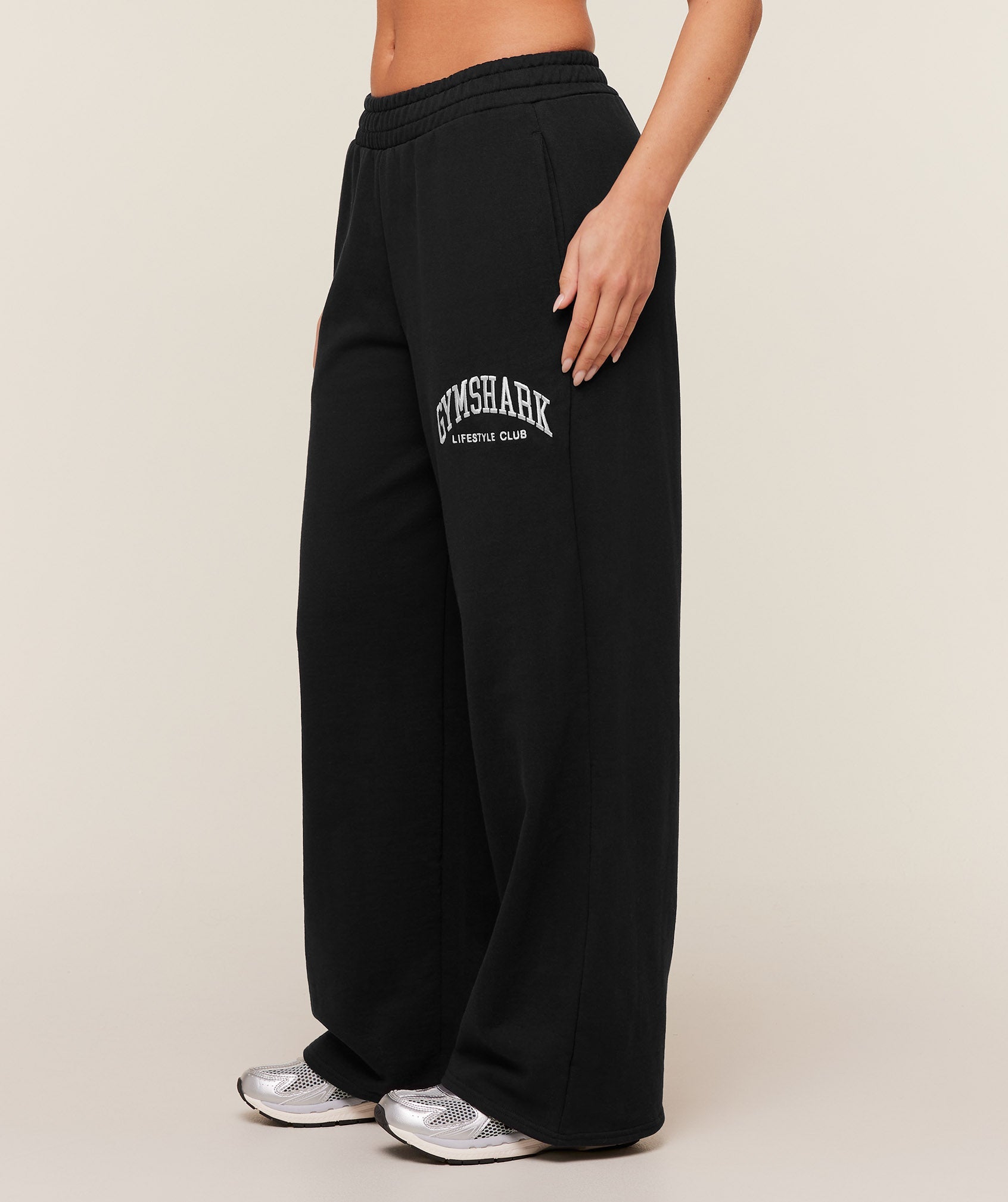 Women's Gymshark Collegiate Graphic Straight Leg Jogger Gs Black