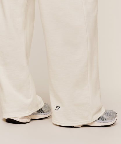 Women's Gymshark Collegiate Graphic Straight Leg Jogger Gs Soft White