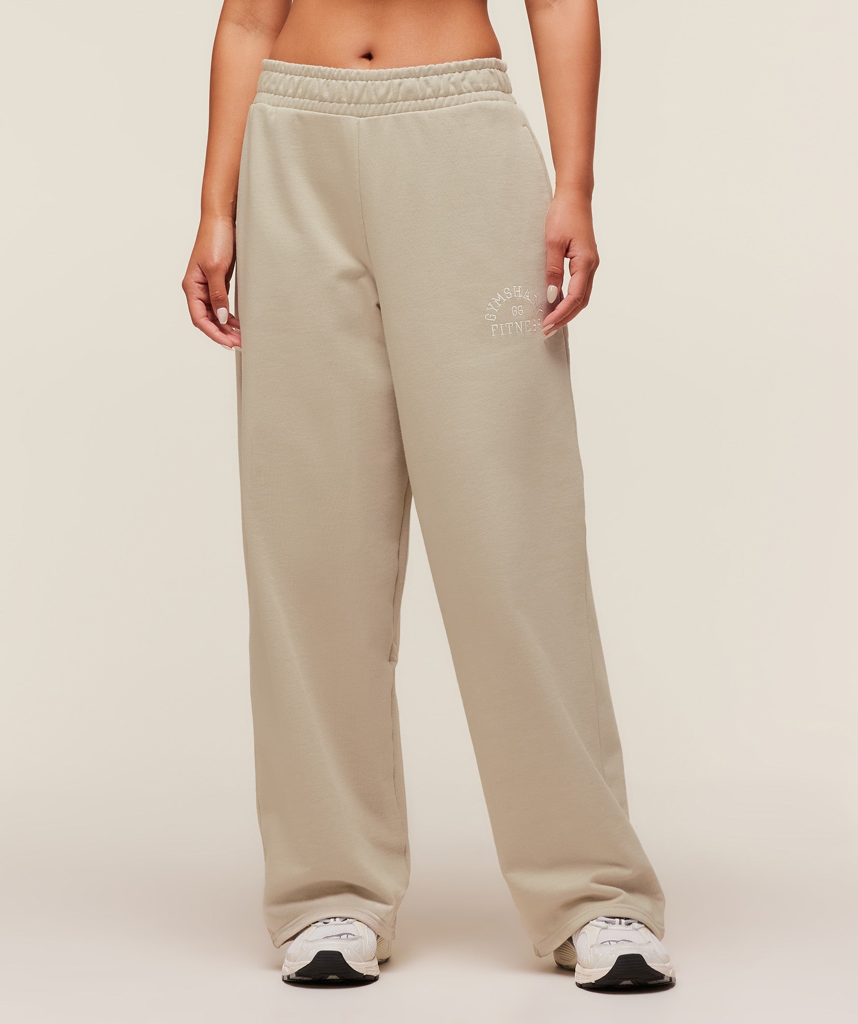 Women's Gymshark Fitness Embroidered Graphic Wide Leg Joggers Pebble Grey