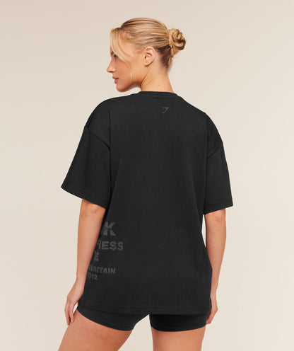 Women's Gymshark Stacked Graphic Short Sleeve T-Shirt Black