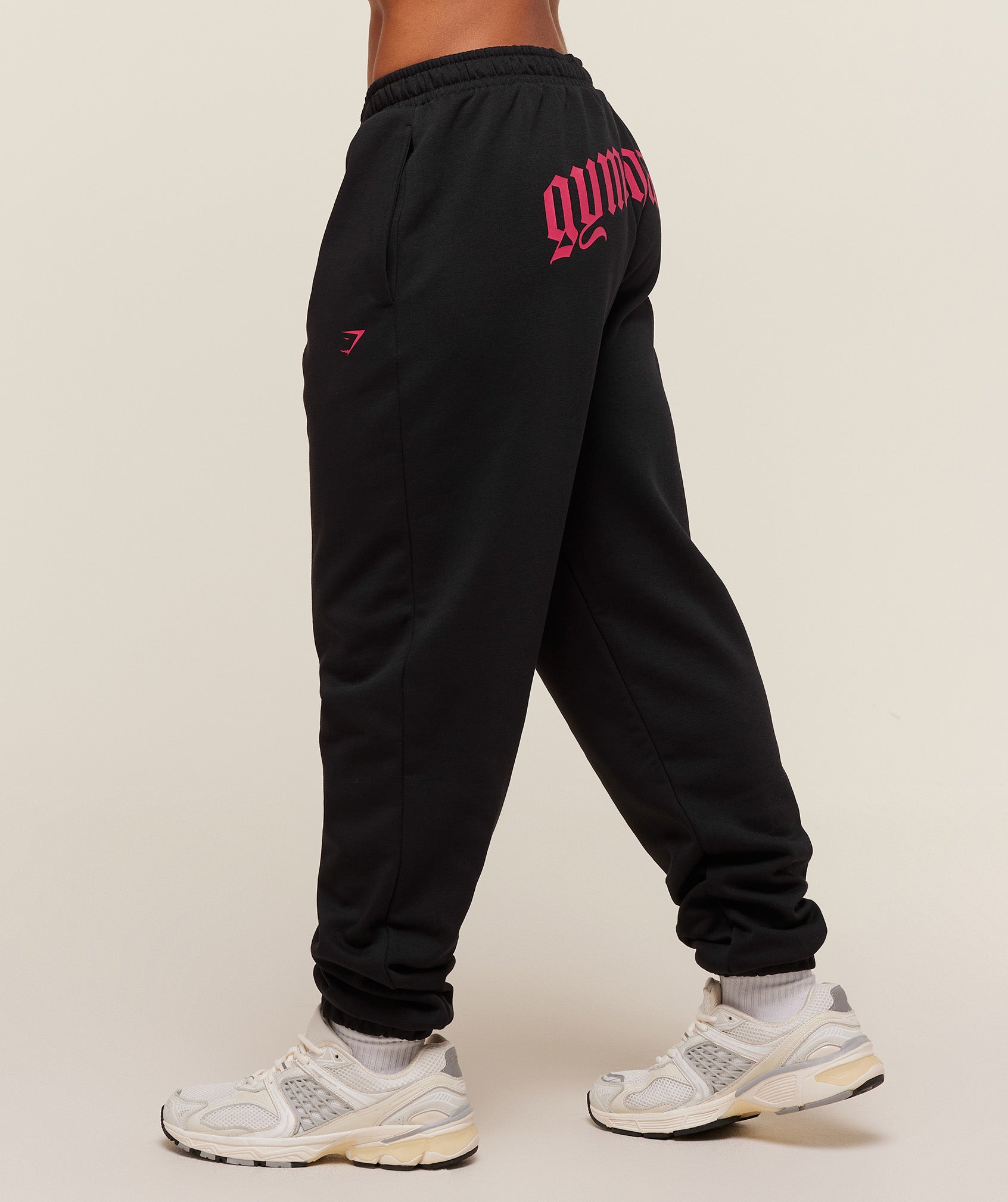 Women's Gymshark Strength Department Joggers Black