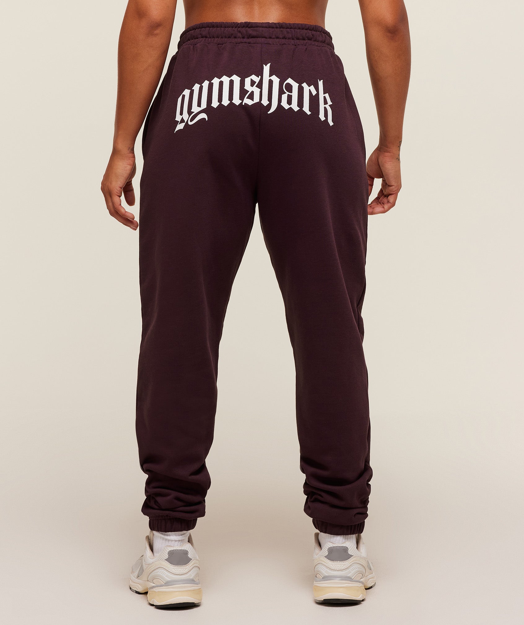 Women's Gymshark Strength Department Joggers Cherry Purple