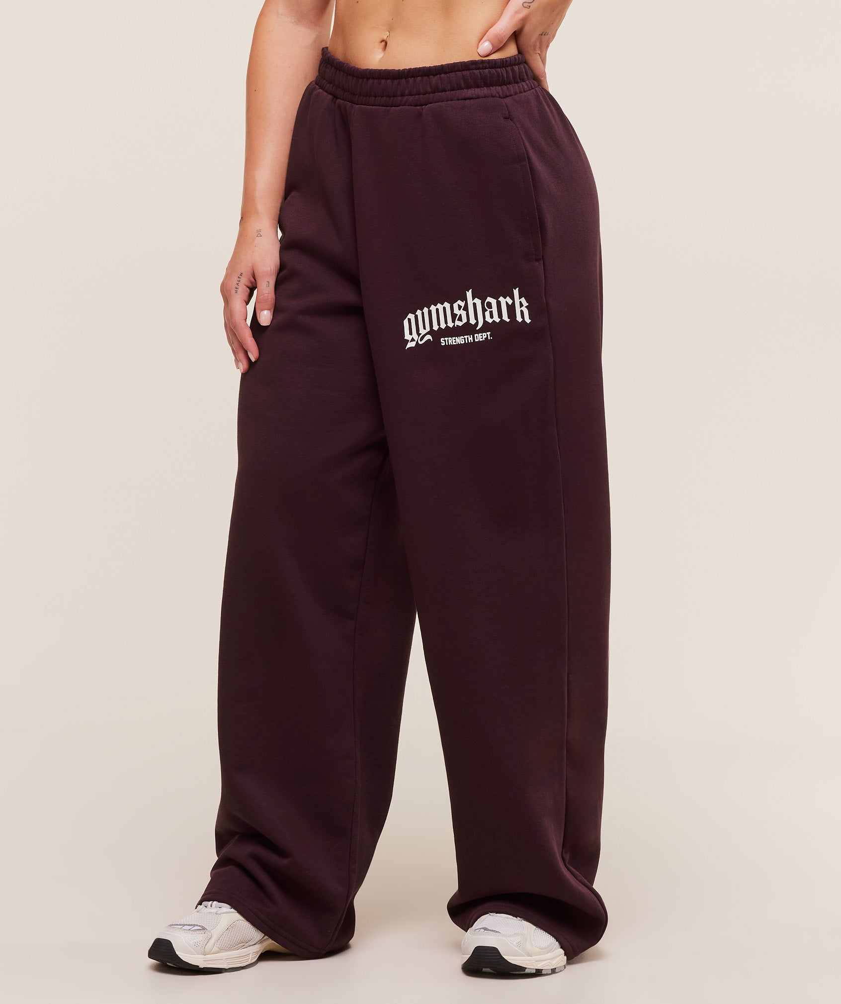 Women's Gymshark Strength Department Wide Leg Joggers Cherry Purple