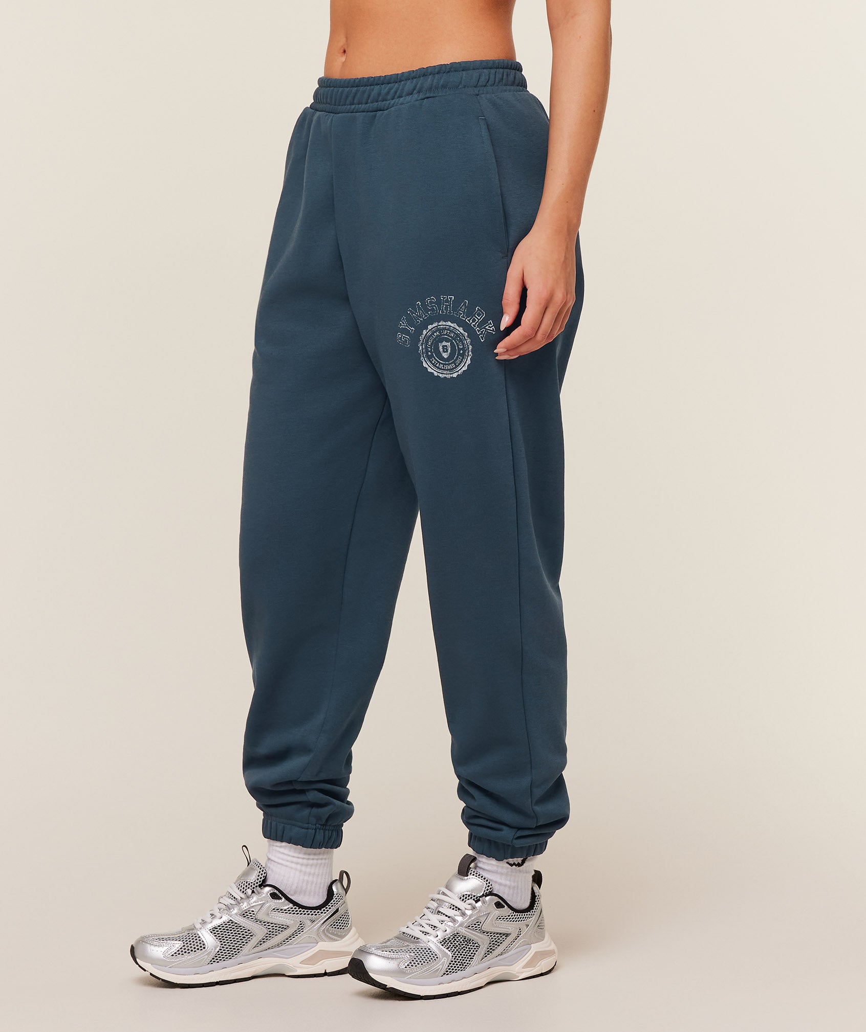 Women's Gymshark Worn Crest Graphic Jogger Gs Stealth Blue