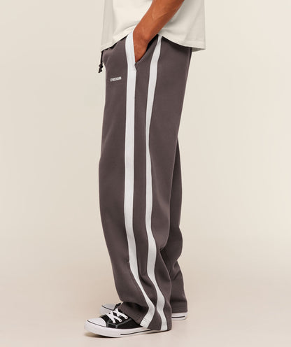 Gymshark Gymshark X Cbum Straight Leg Jogger Greyed Purple