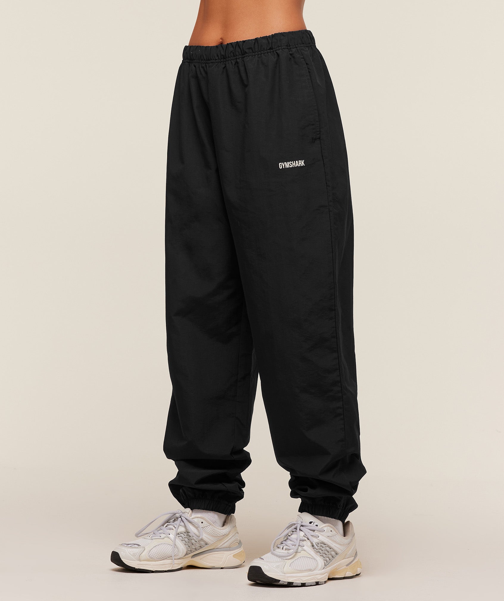 Women's Gymshark Woven Track Pants Black