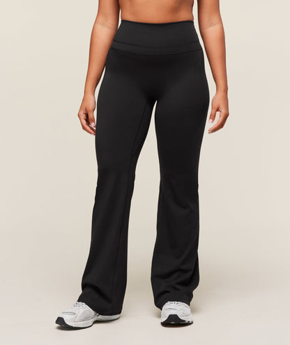 Women's Gymshark Whitney Short Flared Legging Black