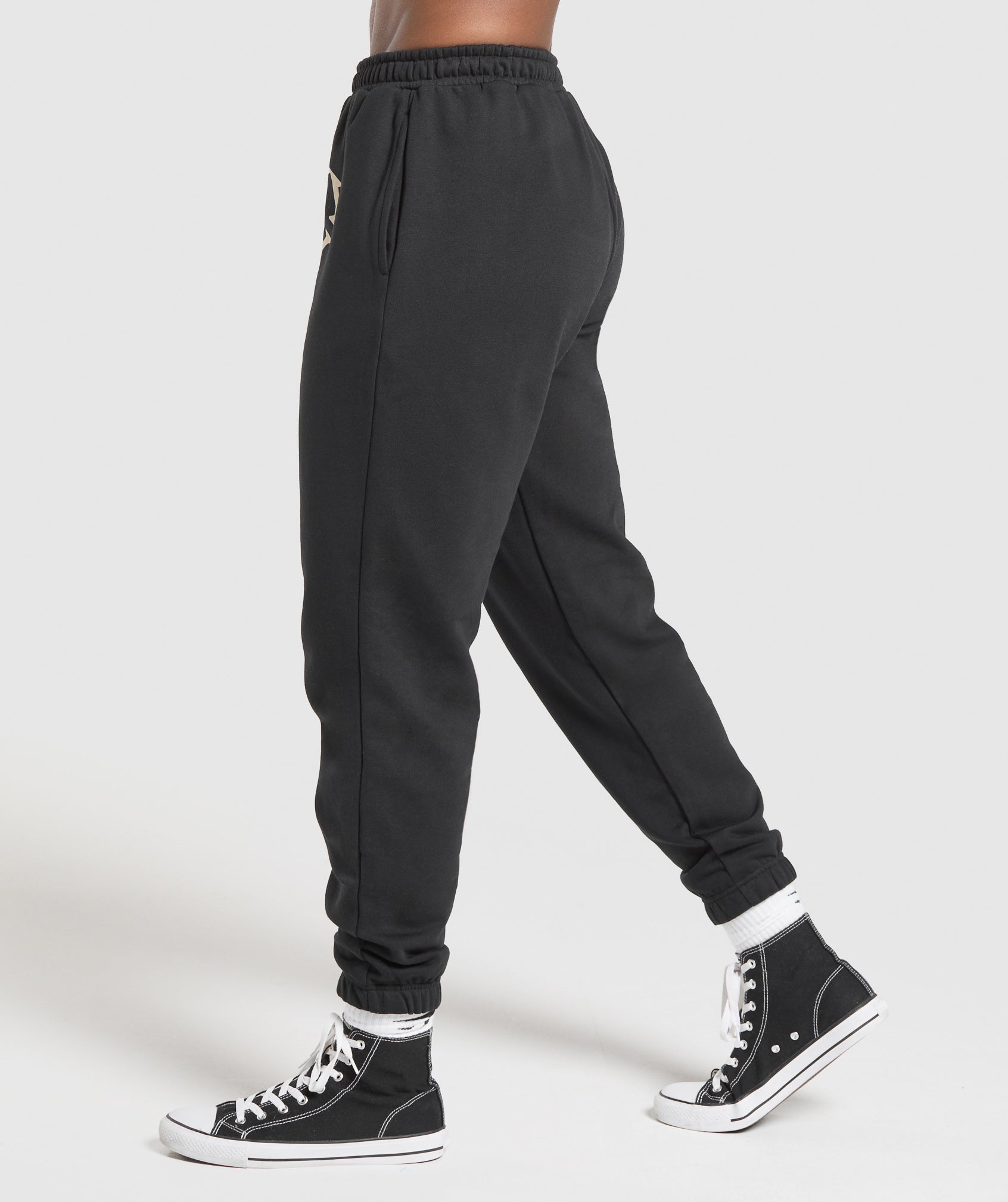 Women's Gymshark Heavy Duty Graphic Loopback Jogger Black