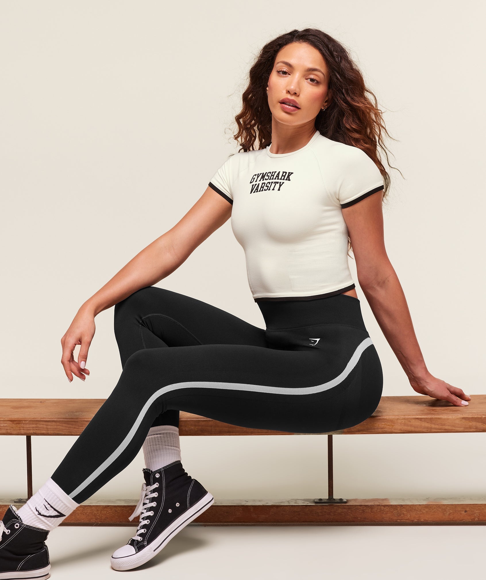 Women's Gymshark Lift Varsity Seamless Midi T-Shirt Soft White