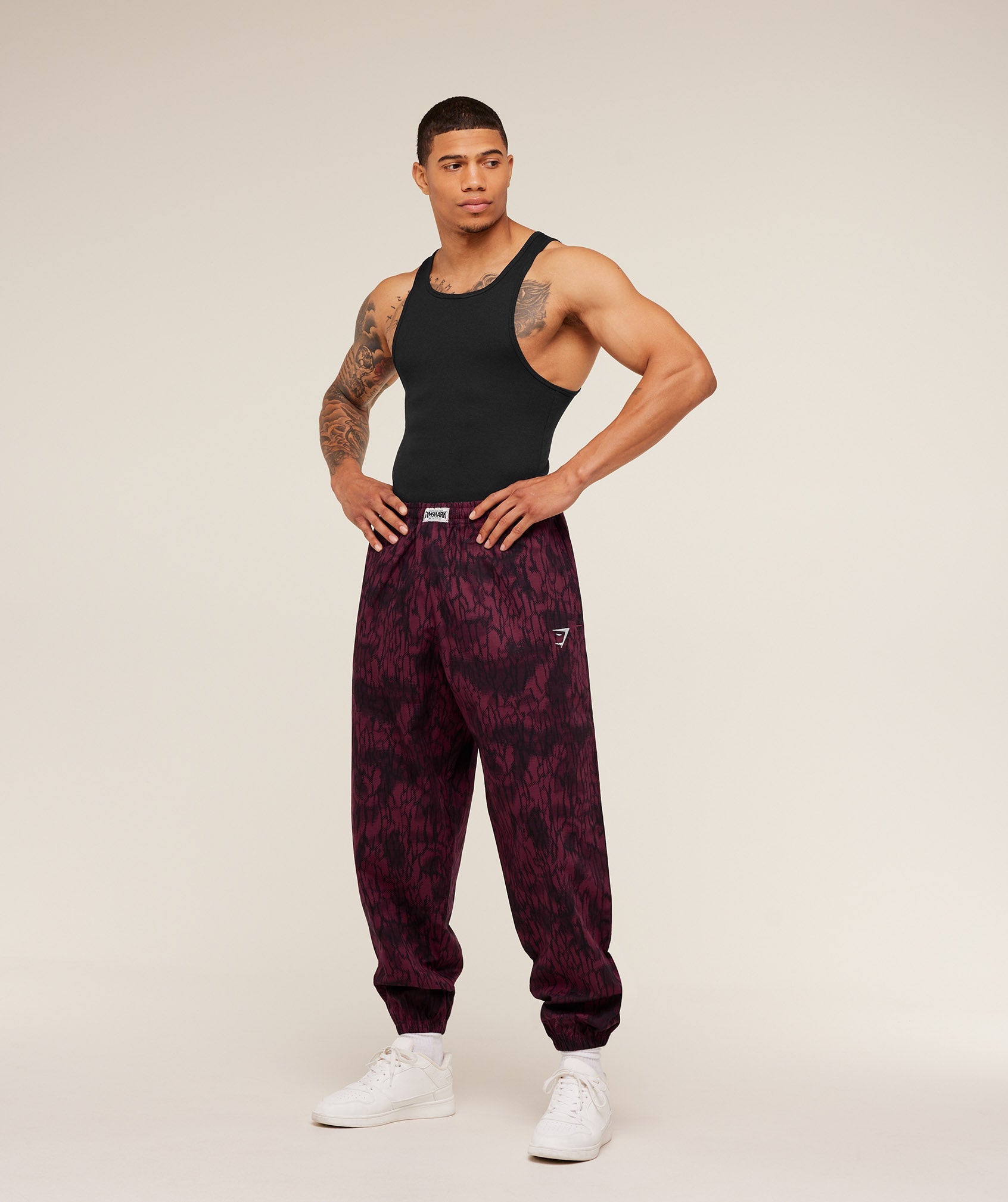 Women's Gymshark Pumper Pants Strong Pink