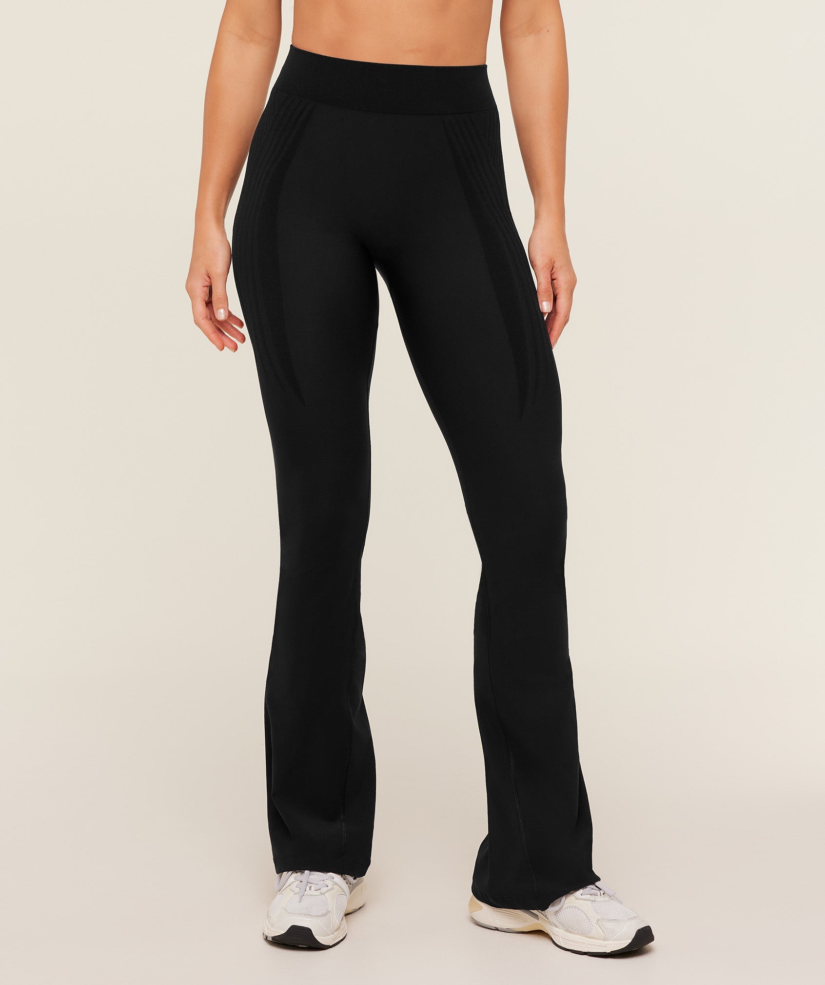 Women's Gymshark Luxe Flared Leggings Gs Black