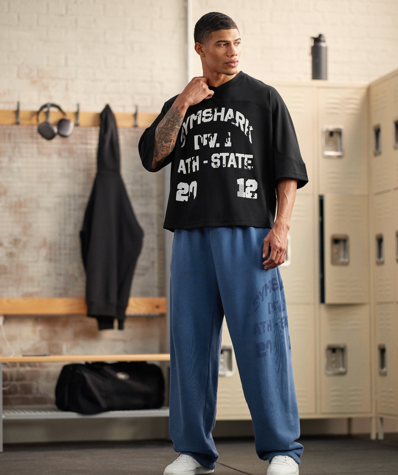 Gymshark Graphic Mesh Oversized T-Shirt Black