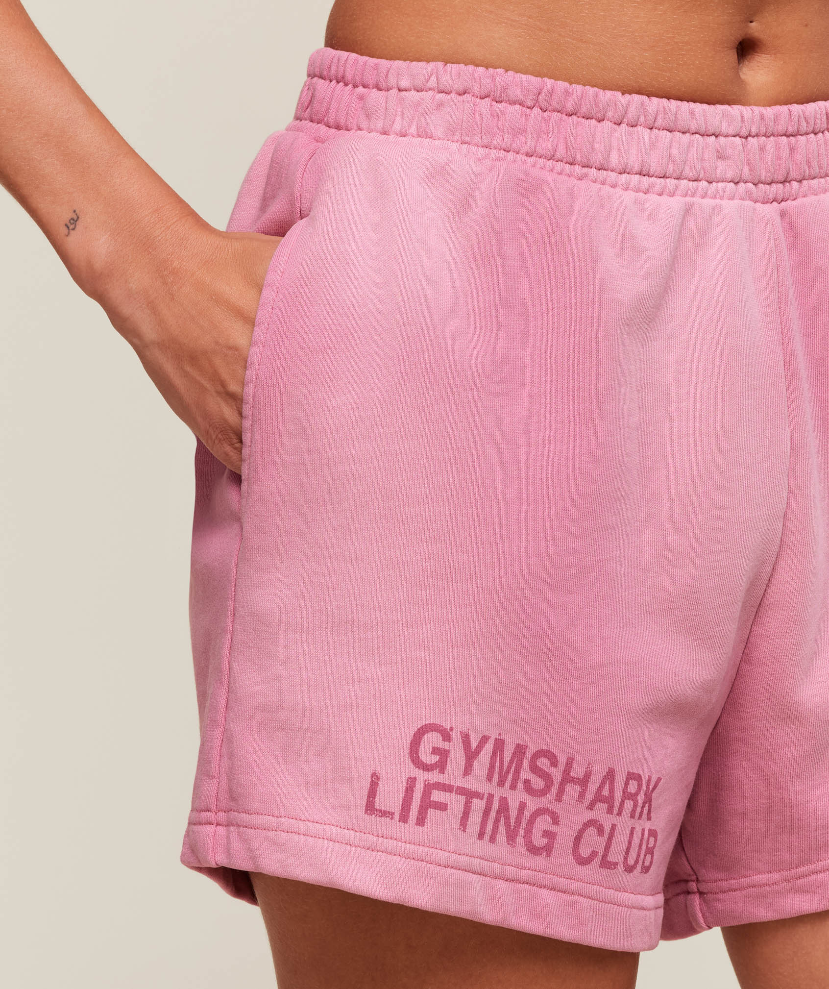 Women's Gymshark Summer Tie-Dye Graphic Shorts Sunset Pink