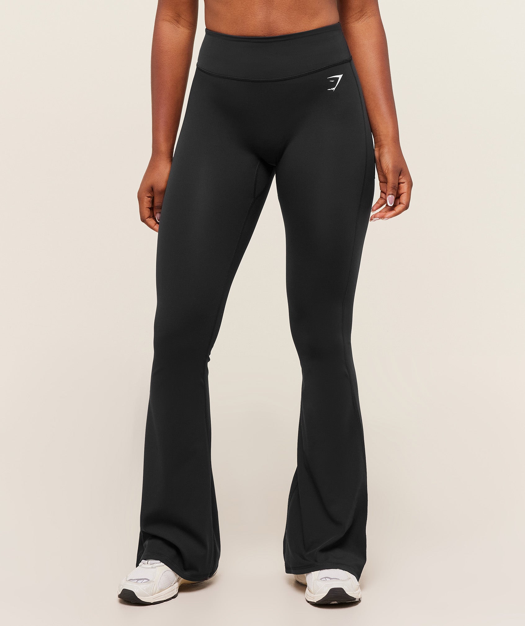 Women's Gymshark Superset Back Pocket Flared Leggings Black