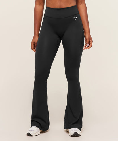 Women's Gymshark Superset Back Pocket Flared Leggings Black