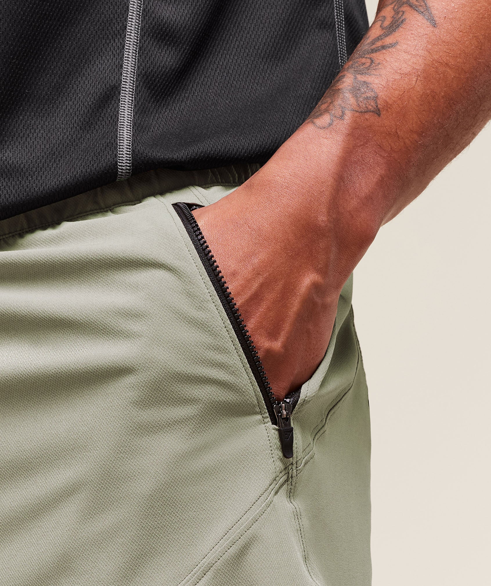 Gymshark Tactical 6" Short Chalk Green