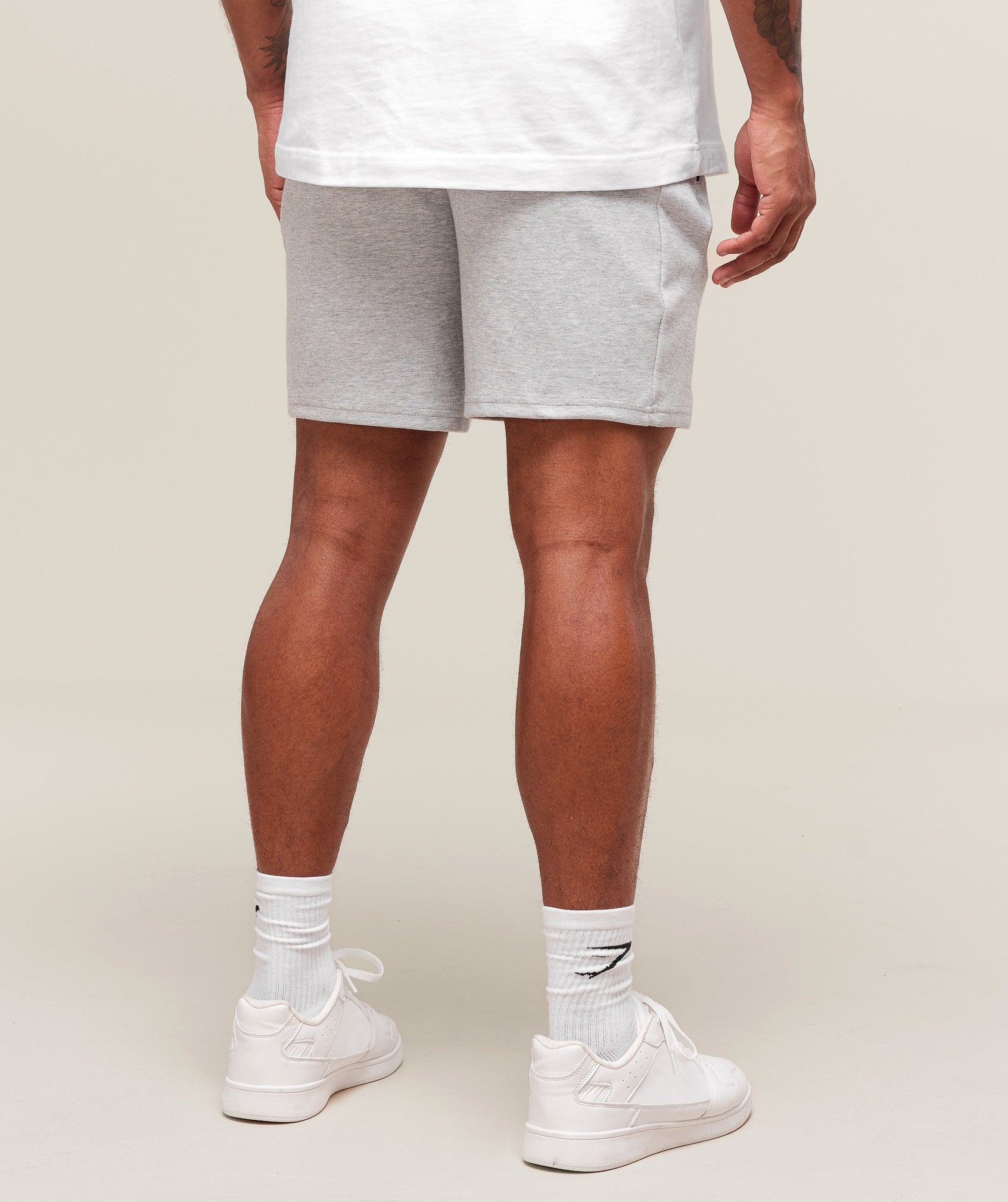 Gymshark Interlock Tech 6" Shorts Light Grey Core Marl
