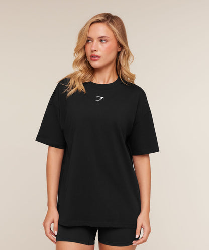 Women's Gymshark Trace Graphic Oversized T-Shirt Black