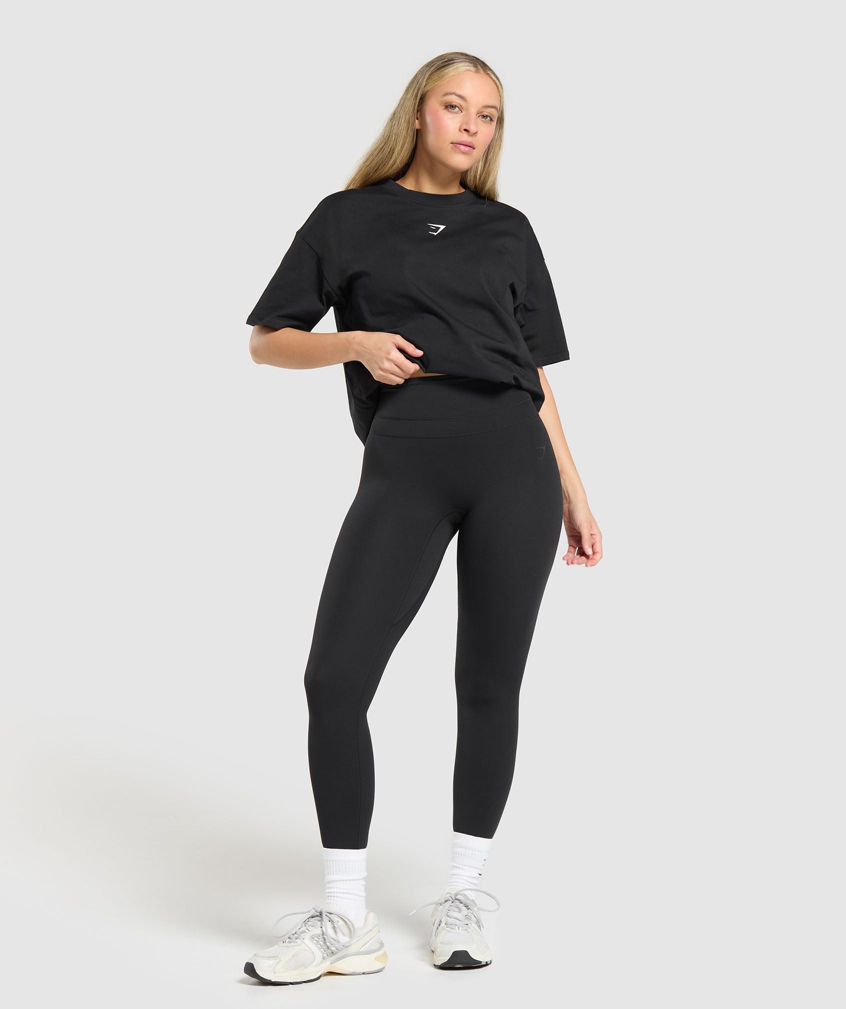 Women's Gymshark Trace Graphic Oversized T-Shirt Black