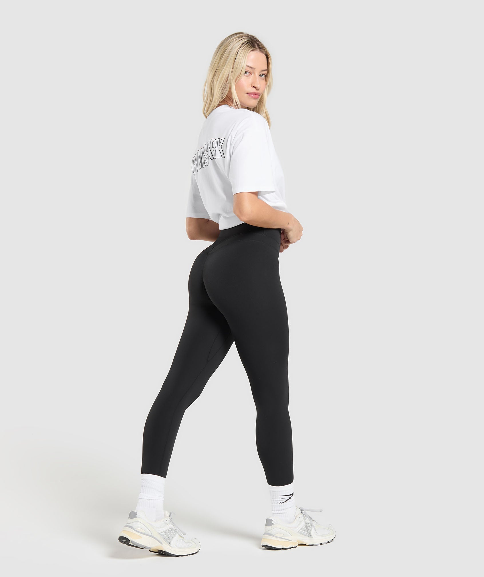 Women's Gymshark Trace Graphic Oversized T-Shirt White