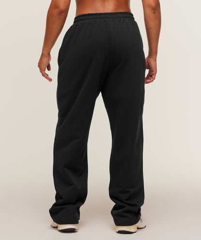 Women's Gymshark Training Fleece Straight Leg Short Pants Black