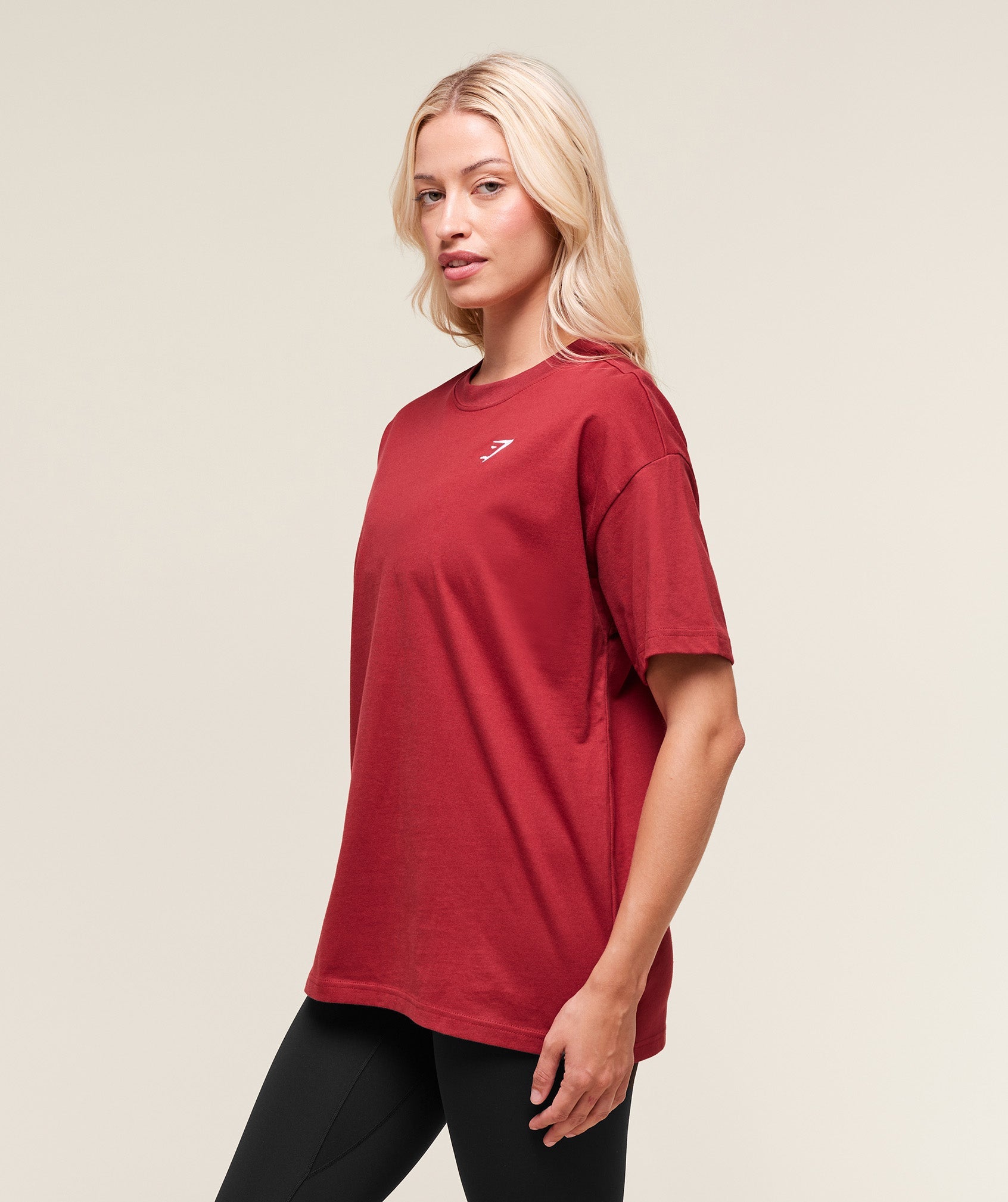 Women's Gymshark Training Oversized T-Shirt Athletic Burgundy