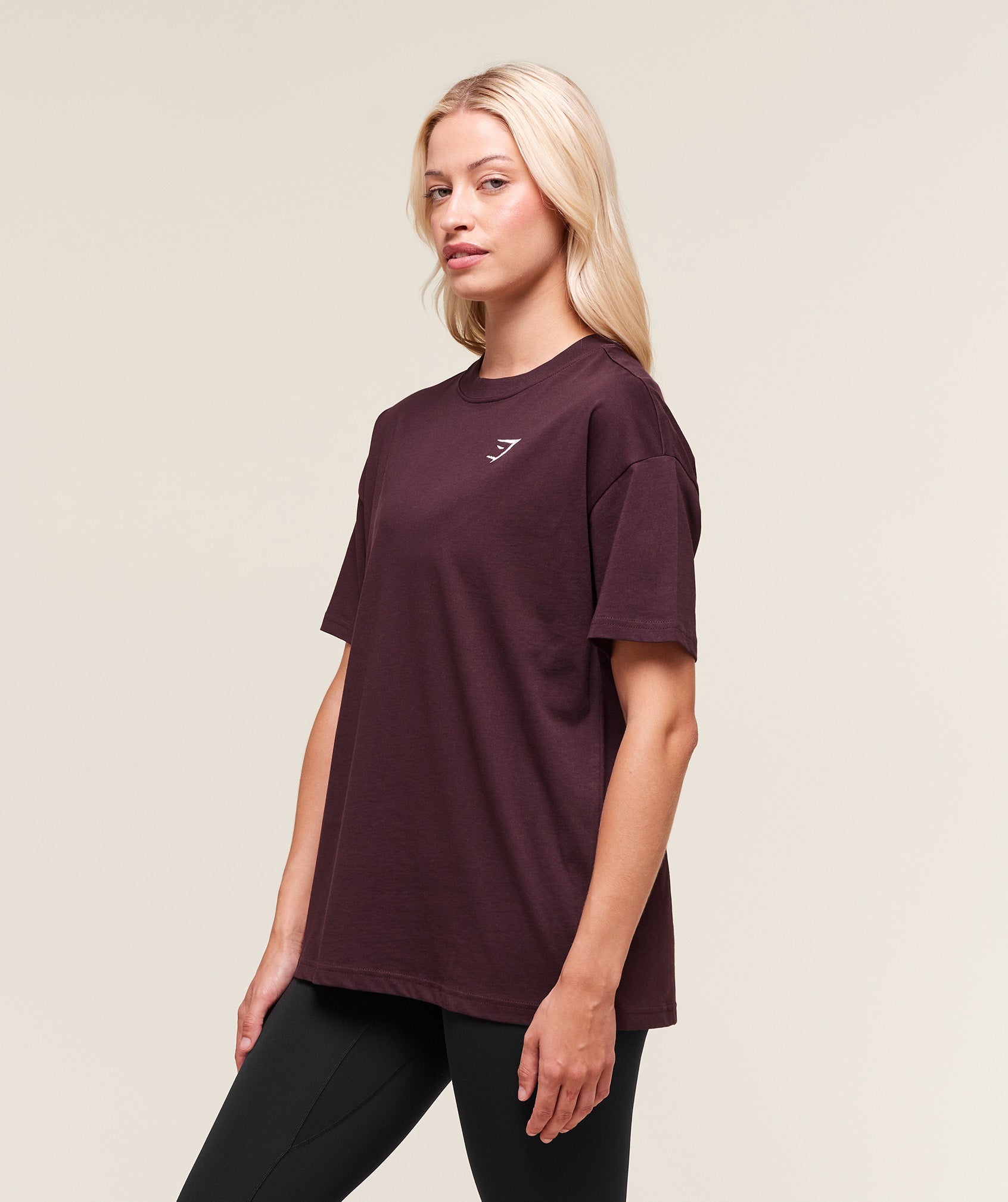 Women's Gymshark Training Oversized T-Shirt Cherry Purple