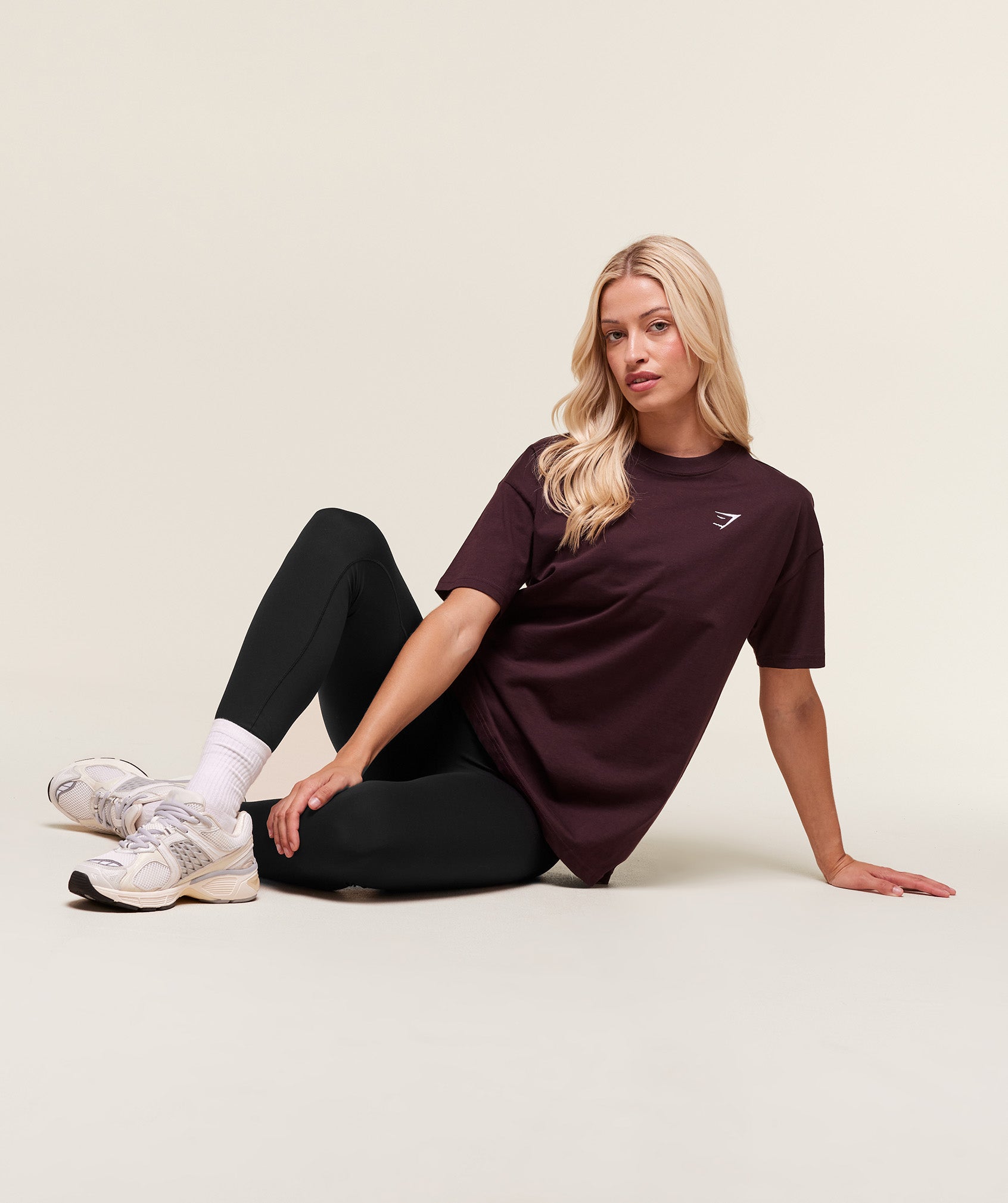 Women's Gymshark Training Oversized T-Shirt Cherry Purple