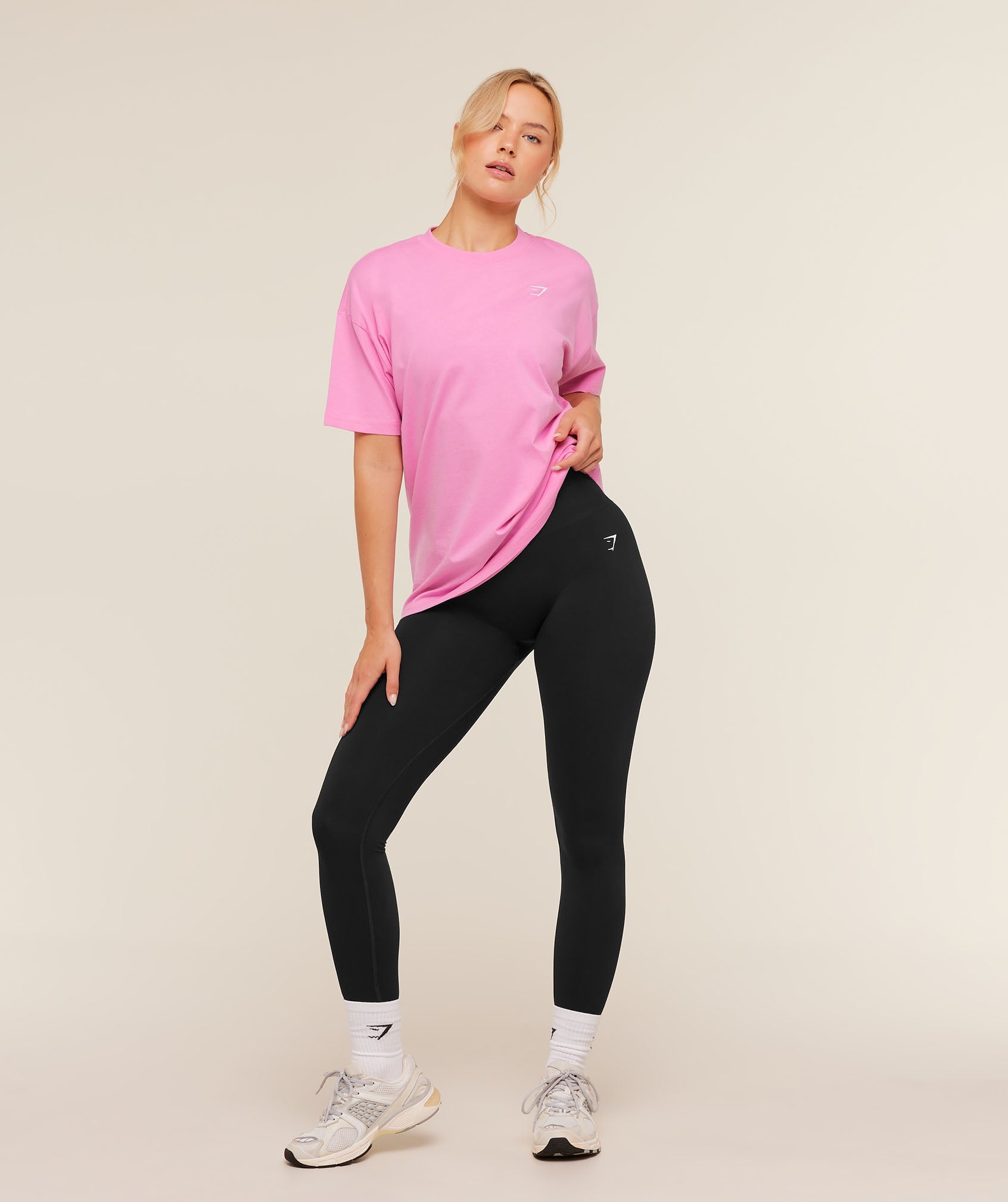Women's Gymshark Training Oversized T-Shirt  Focus Pink