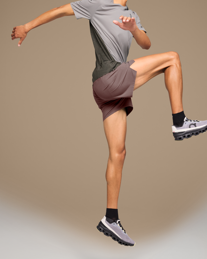 On Essential Shorts Grape | Black