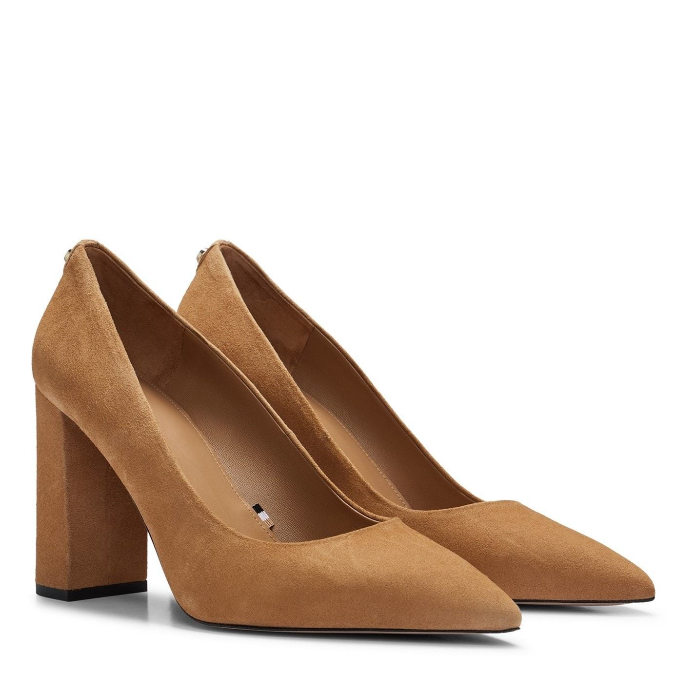  Janet_ChPump90_SD 10254720 01 Med Beige
