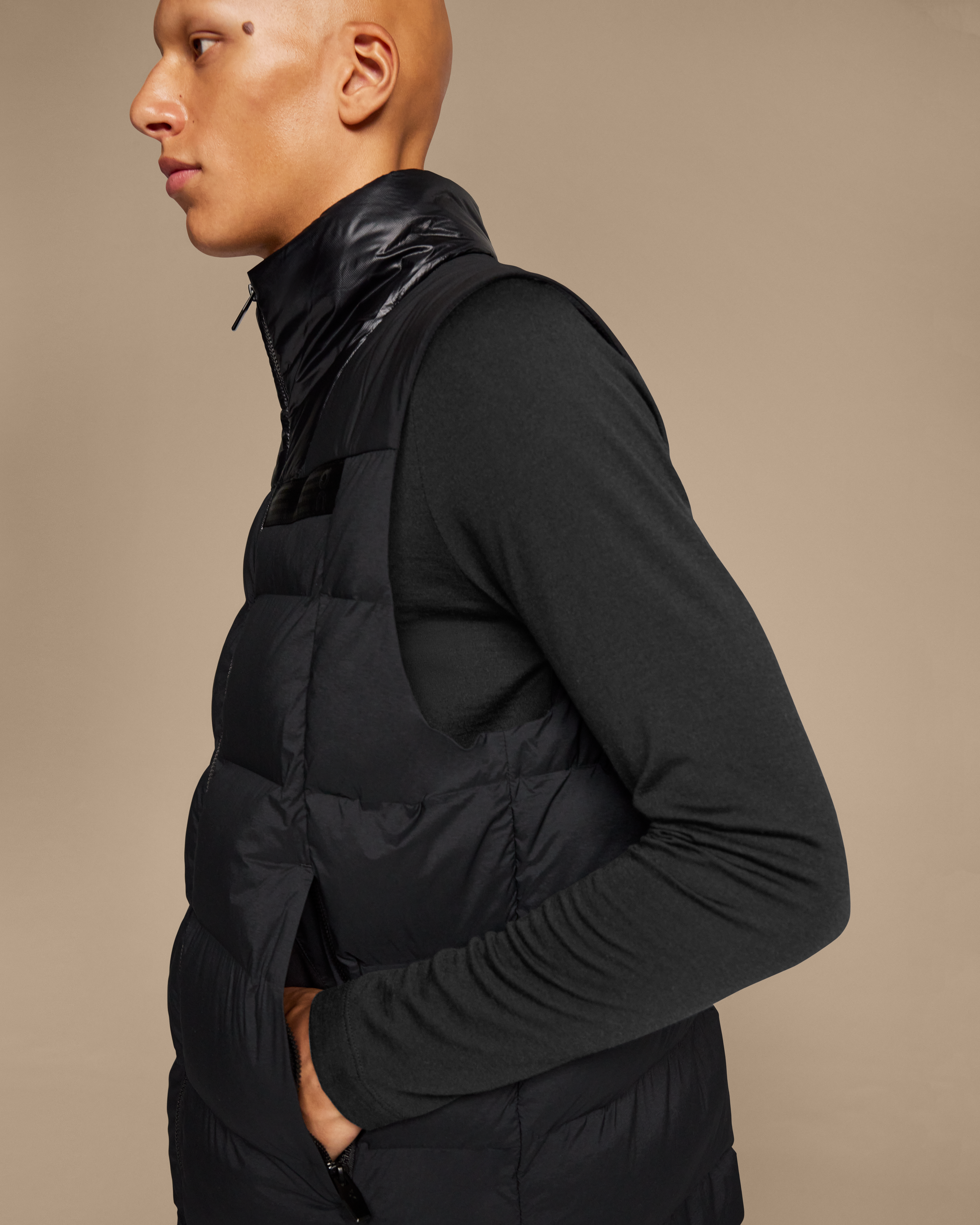 on challenger vest Black