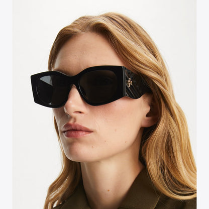 Tory Burch Kira Rectangle Sunglasses BLACK/DARK GREY