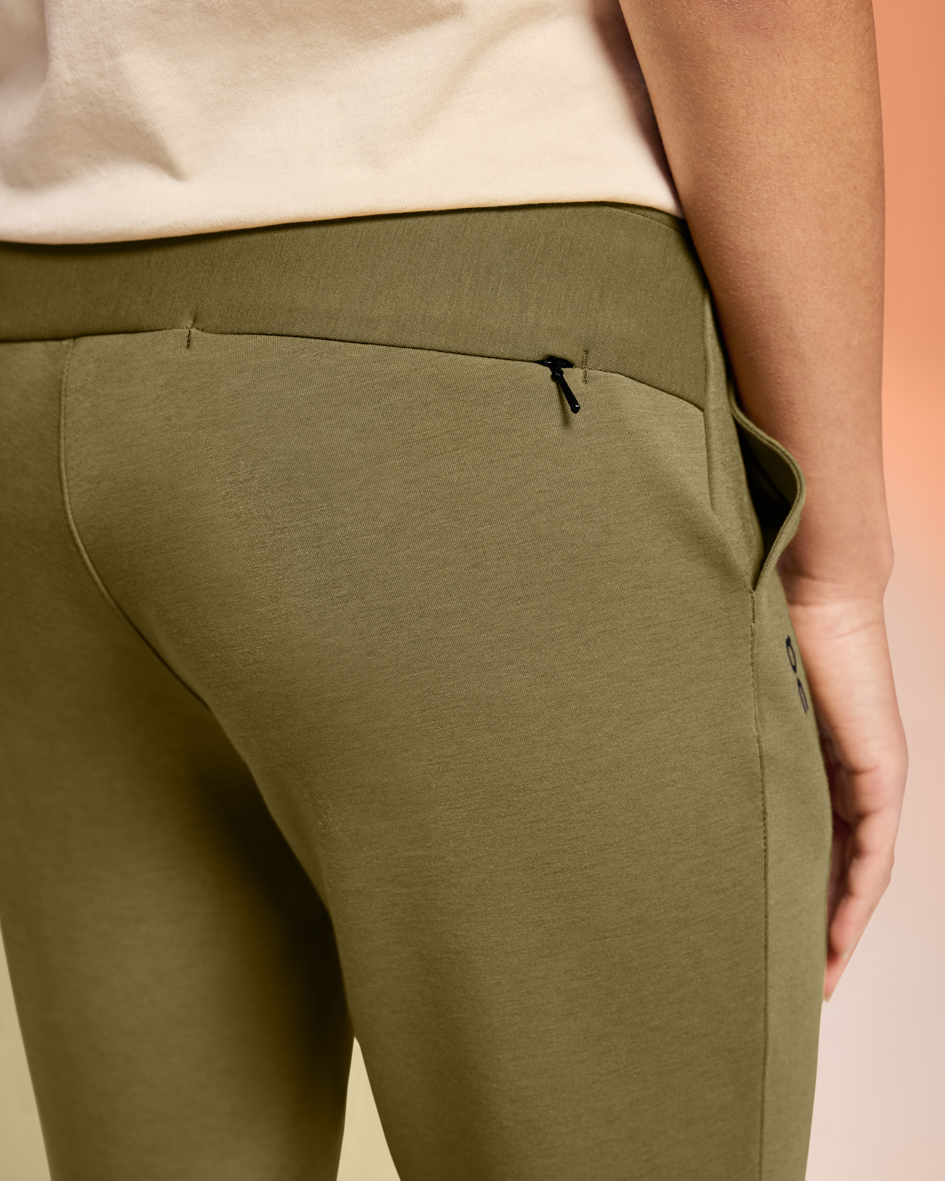 on sweat pants Hunter (Women's)
