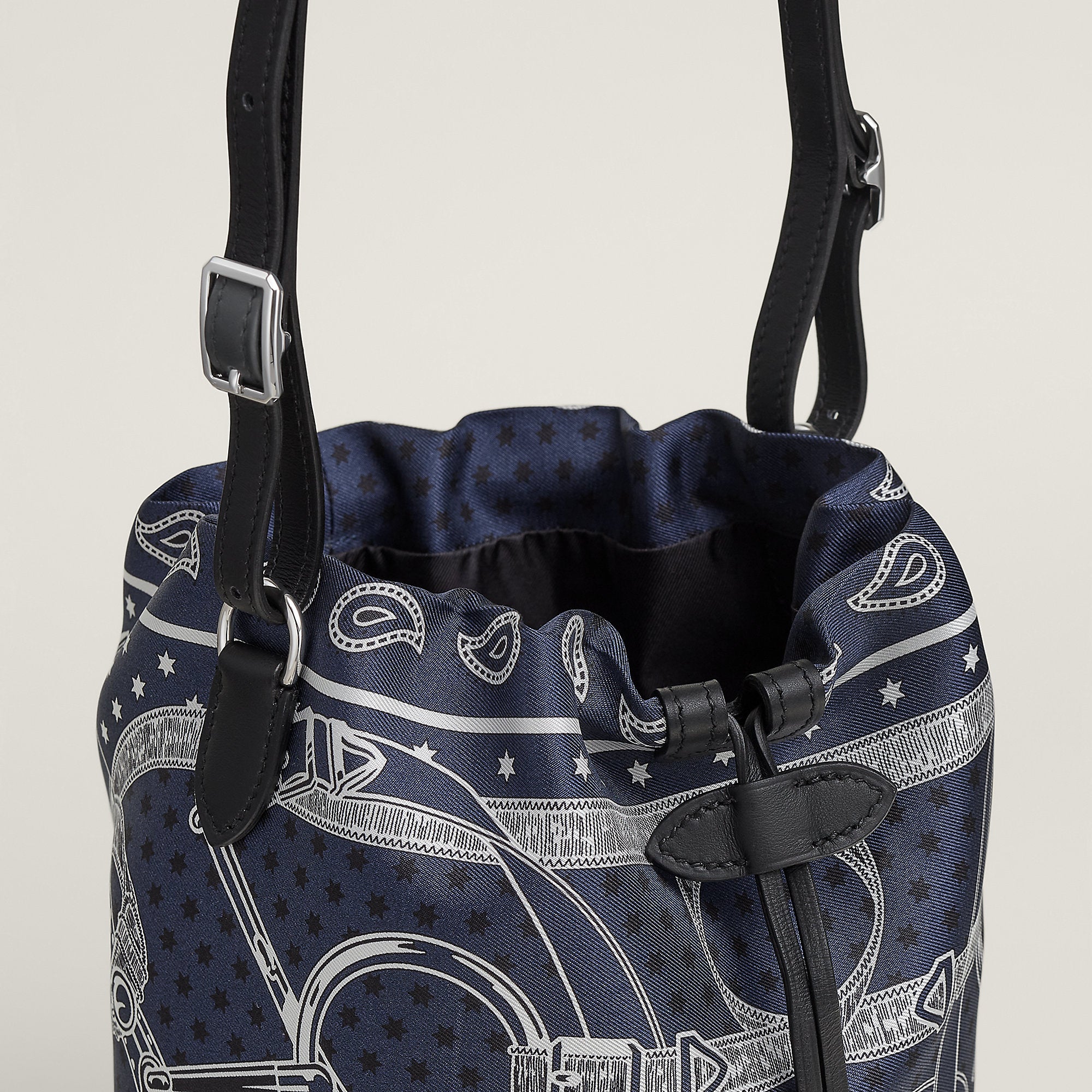  Hermes Lassoie Herms Bag Bleu Marine