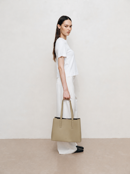 Freja Linnea Tote Sand