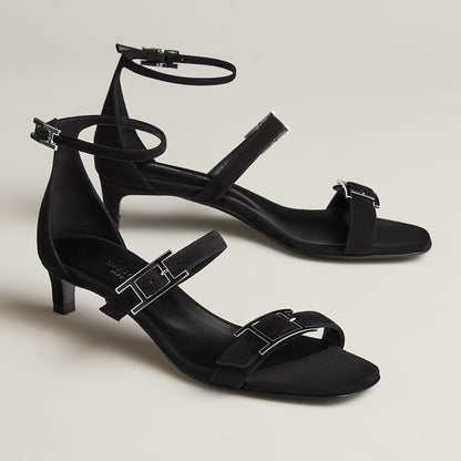  Hermes Liv 40 Sandal Noir