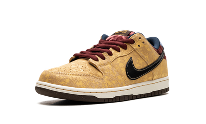Nike SB Dunk Low City of Cinema