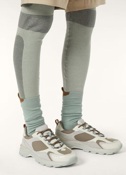Cairn Walk Sneaker Rocks