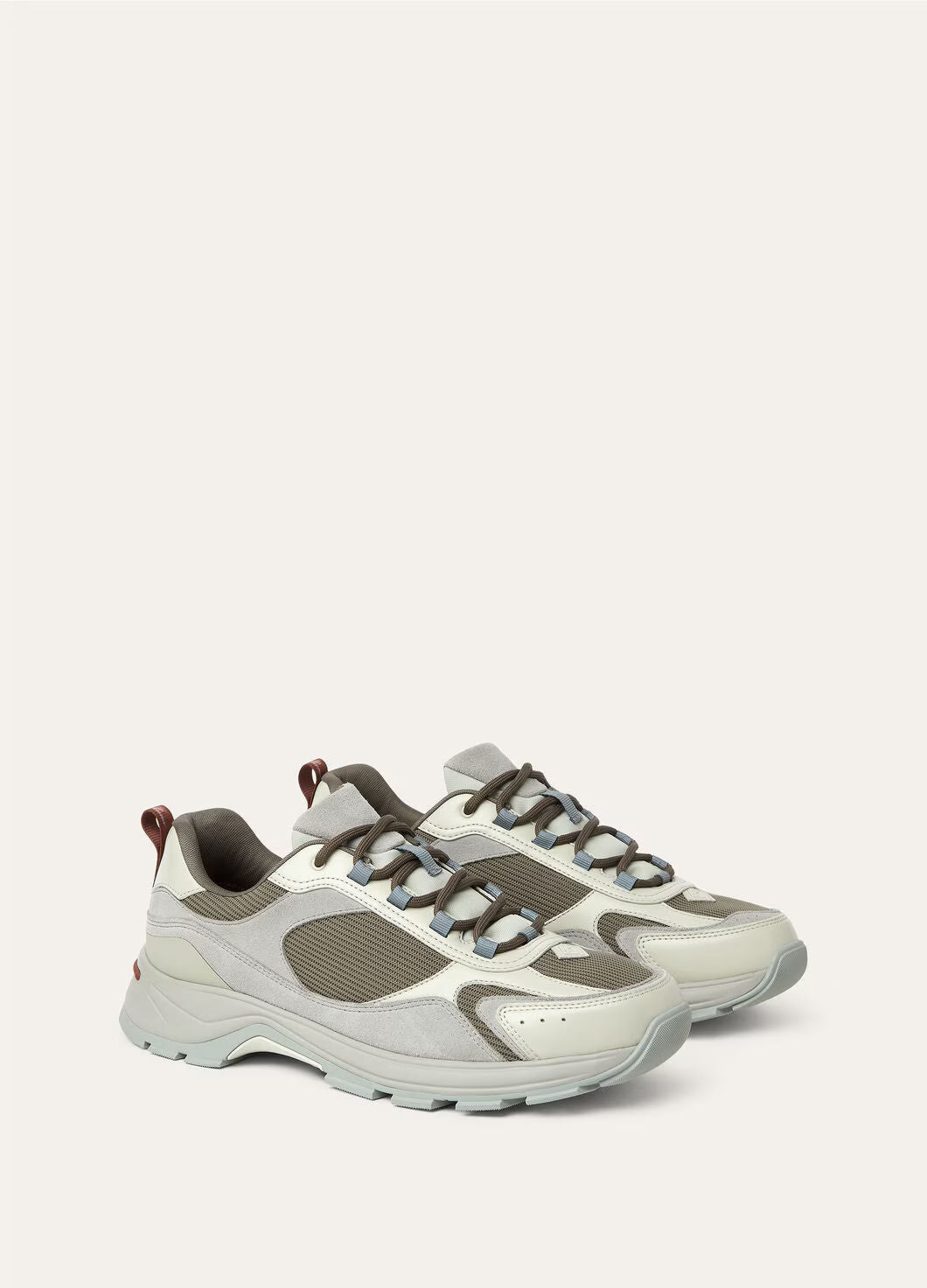Cairn Walk Sneaker Rocks