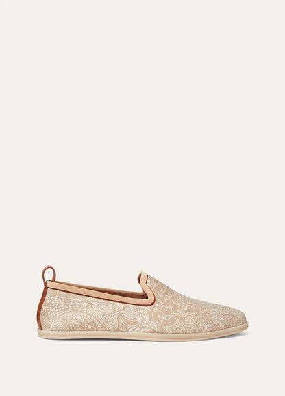 Venice Walk Flat Milk Amber/Pine Nuts