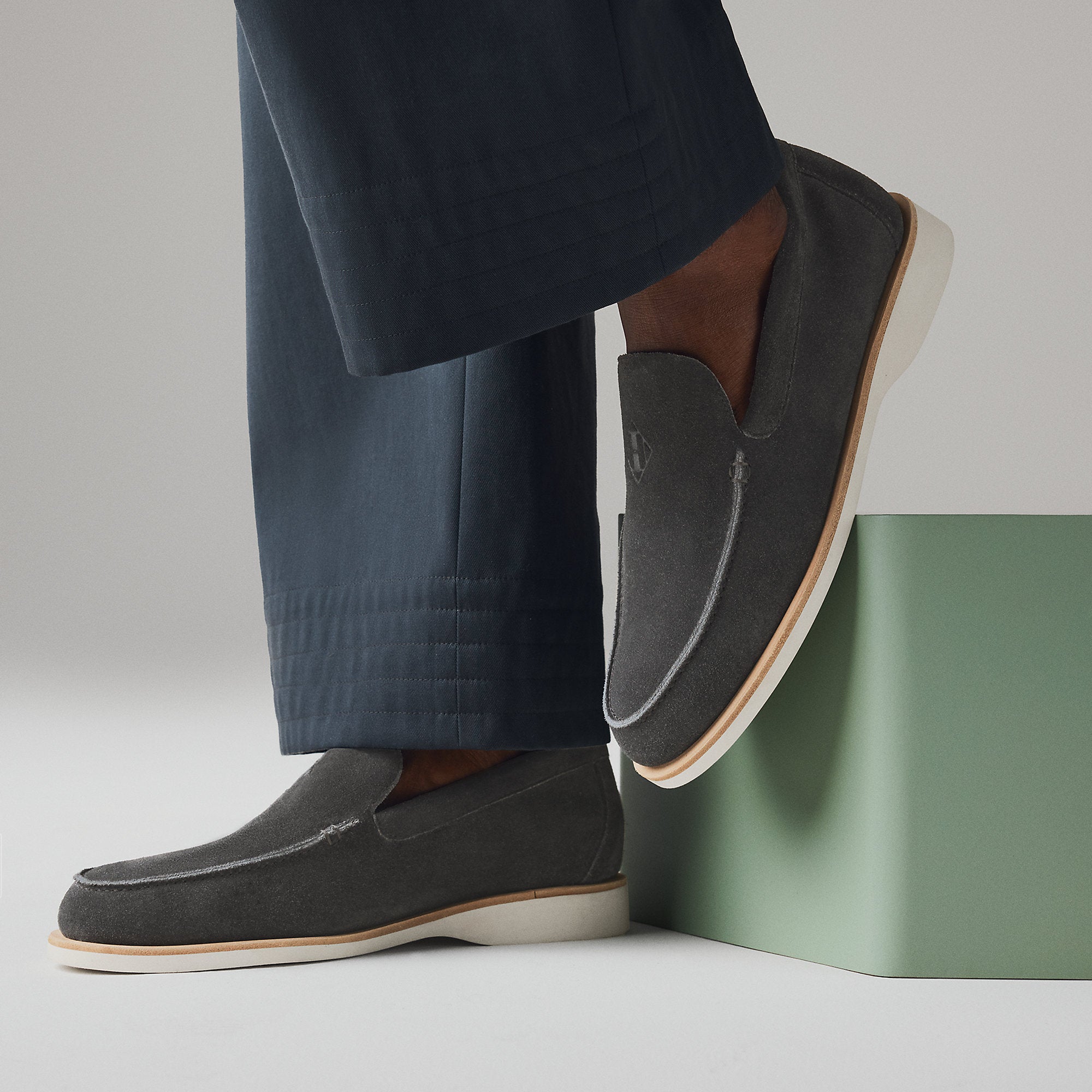  Hermes Low Loafer Gris Orage