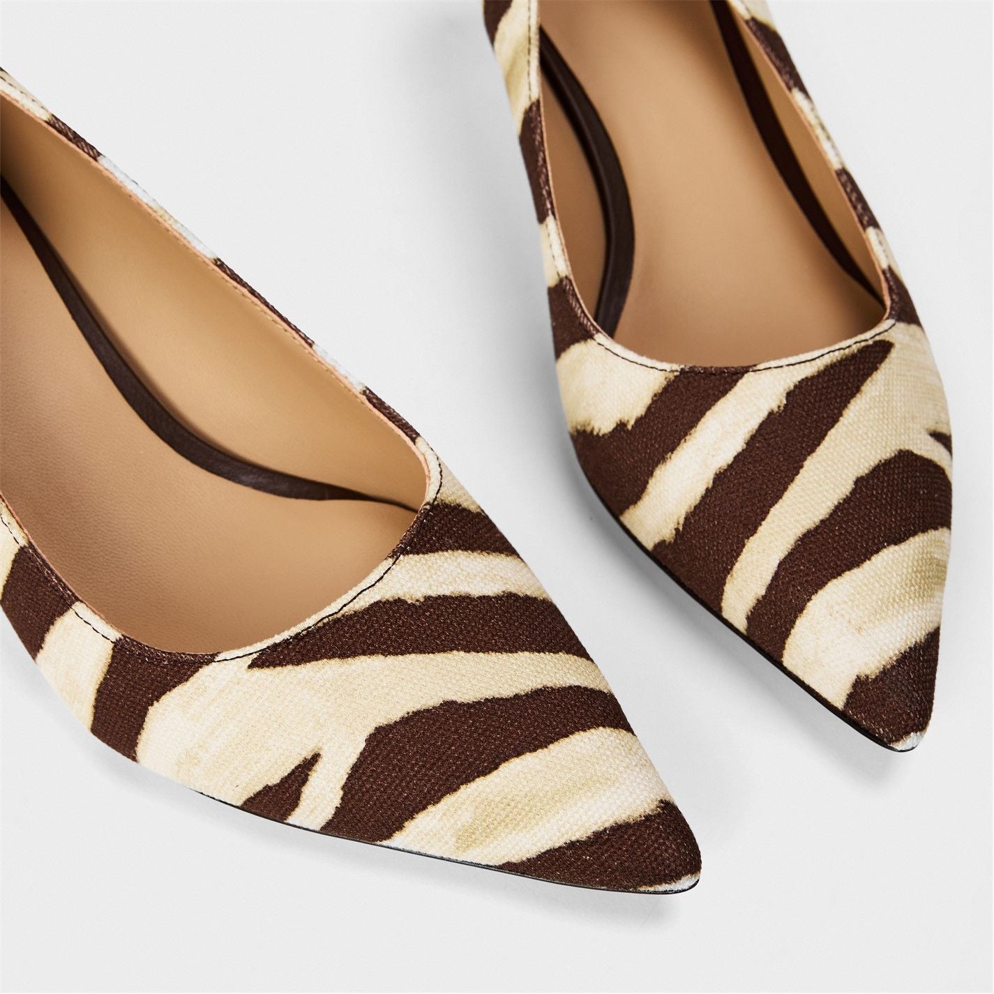  LRL Adrienne KH Ld53 Zebra