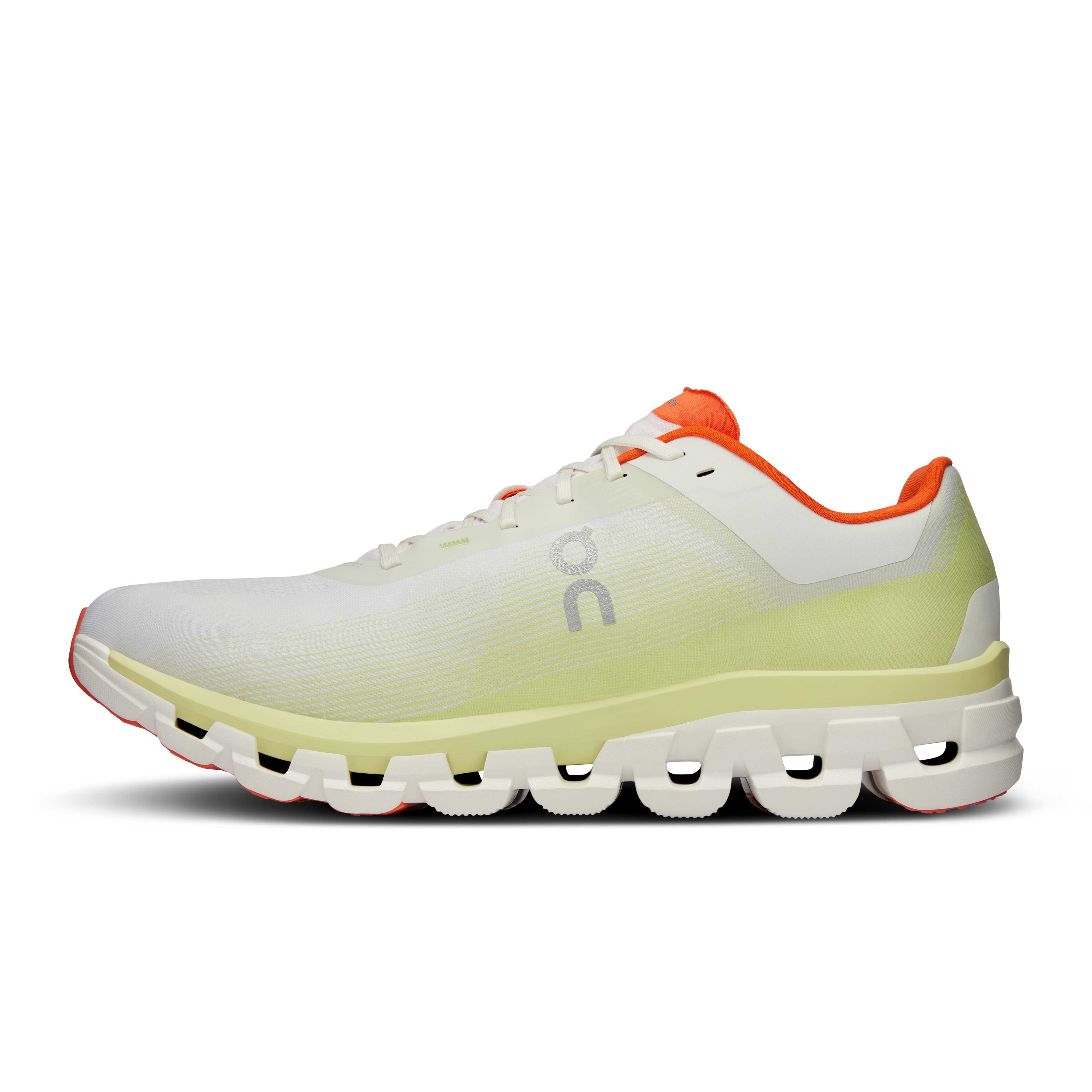 On Cloudflow 4 White Hay