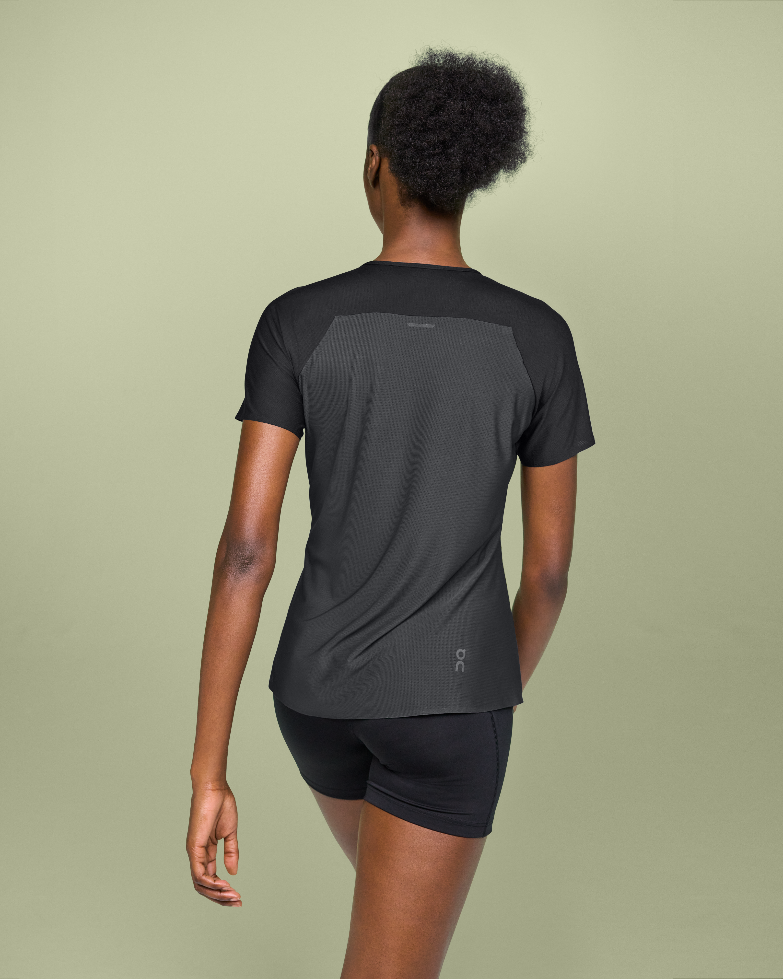 On Performance-T Black | Eclipse (Women's)