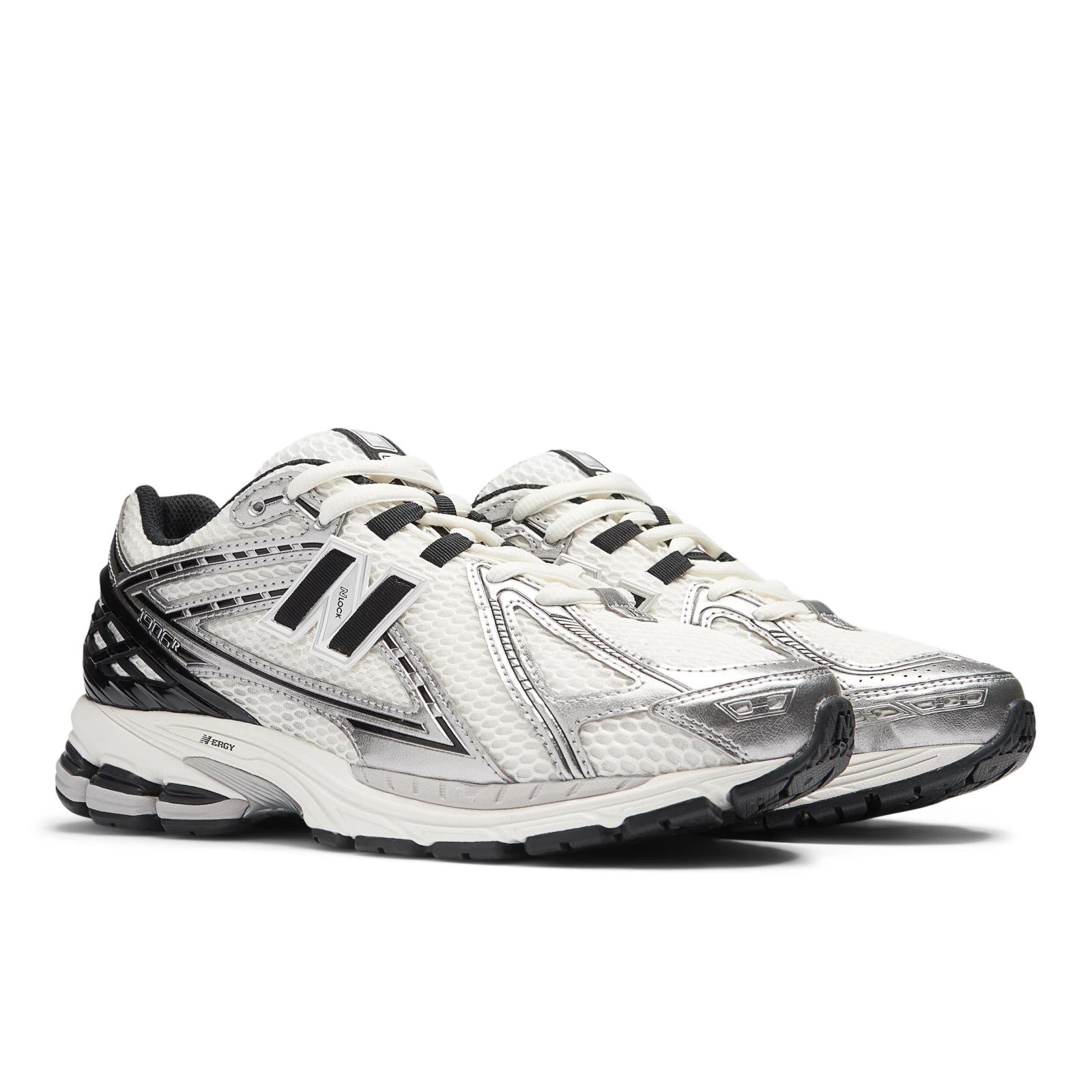 New Balance 1906R Silver Metallic With White And Sea Salt Silver Metallic With White And Sea Salt