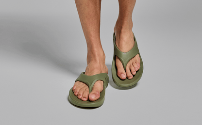Oofos Men's Sandal Foliage