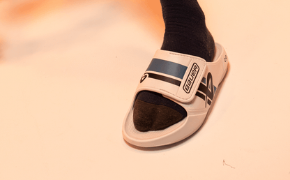 Oofos Men's Limited Sport Flex Slide Bauer White