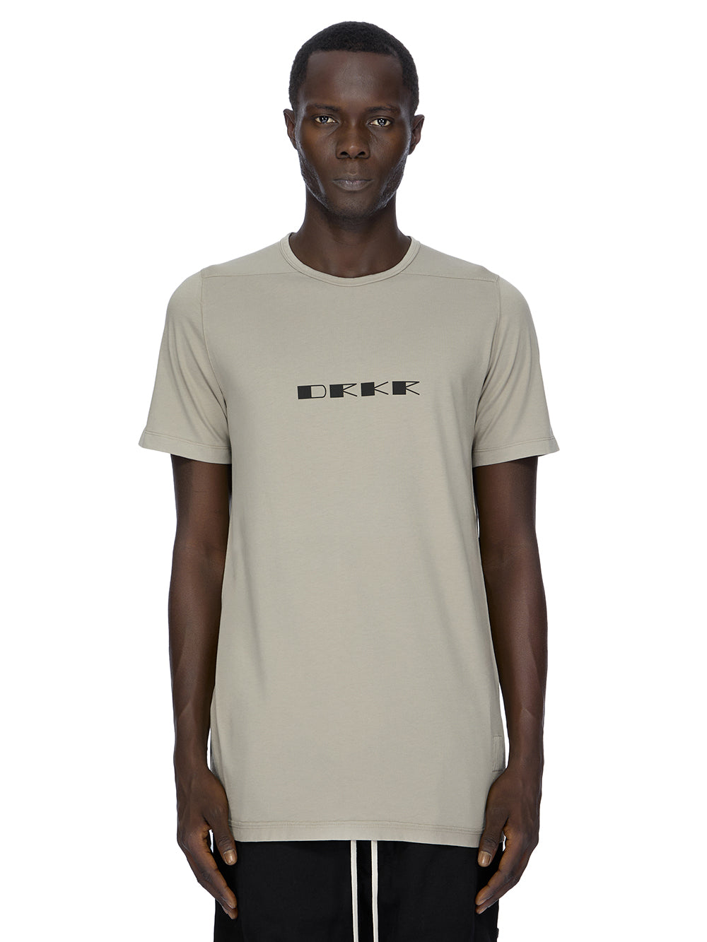 #color_mineral-black