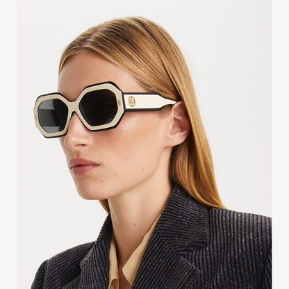 Tory Burch Miller Geometric Sunglasses BLACK/IVORY/DARK GREY SOLID
